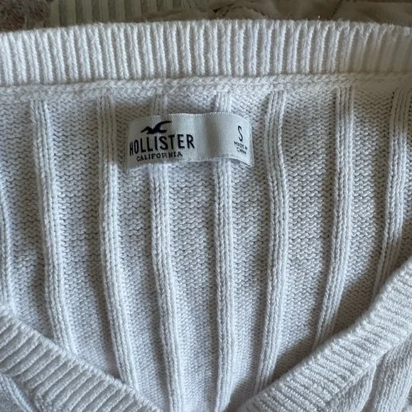 Hollister Ivory Cable Knit Cardigan - Picture 2 of 2